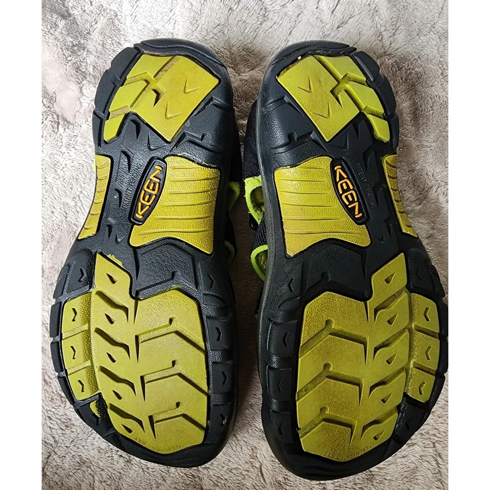 Keen Newport H2 Kids Waterproof Sandals Black Lime Green 5 1009965